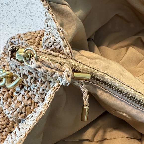 Zara woven raffia beach bag with golden chain - Picture 3 of 5